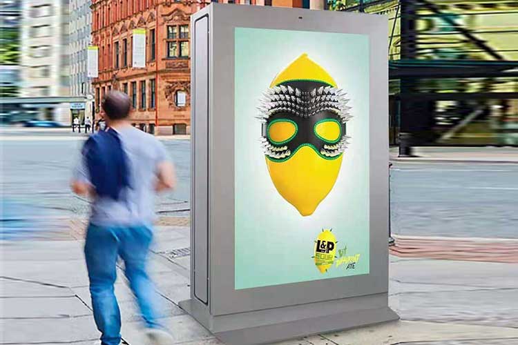 What are the advantages of outdoor digital advertising