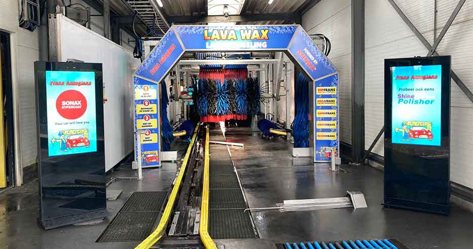 43 inch outdoor waterproof car wash display in Netherlands