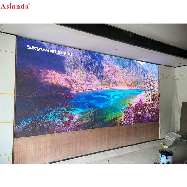 Indoor small pitch LED video wall