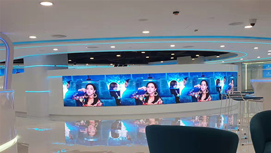 Indoor Full Color Flexible LED Display Advertising Display